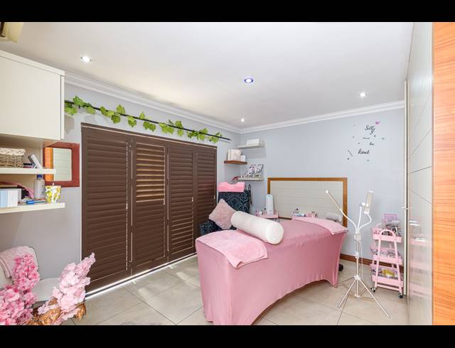 779M² INVESTMENT FOR SALE IN RANDPARK RIDGE